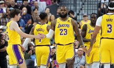 三亿体育体育网站入口-步行者主场大胜勇士，结束对手的八连胜