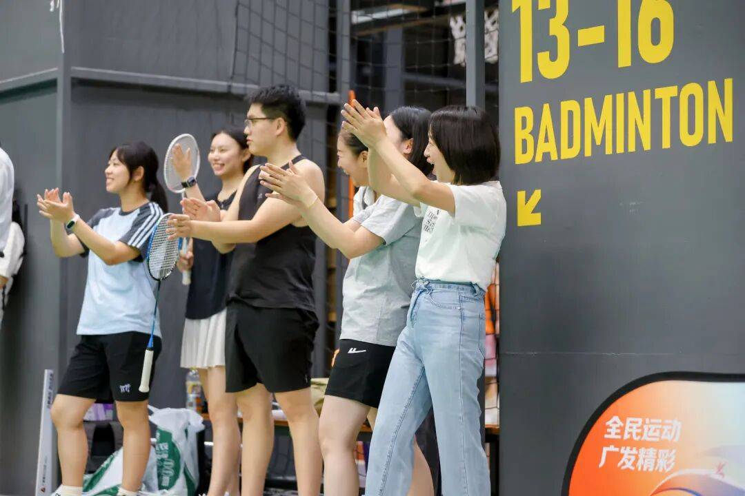 关于竞技场上惊险刺激,全民热情高涨的信息 关于竞技场上惊险刺激,全民热情高涨的信息