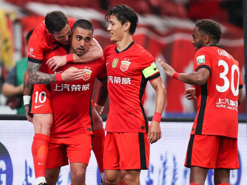 深圳队主场大败，遭遇连续失利的简单介绍