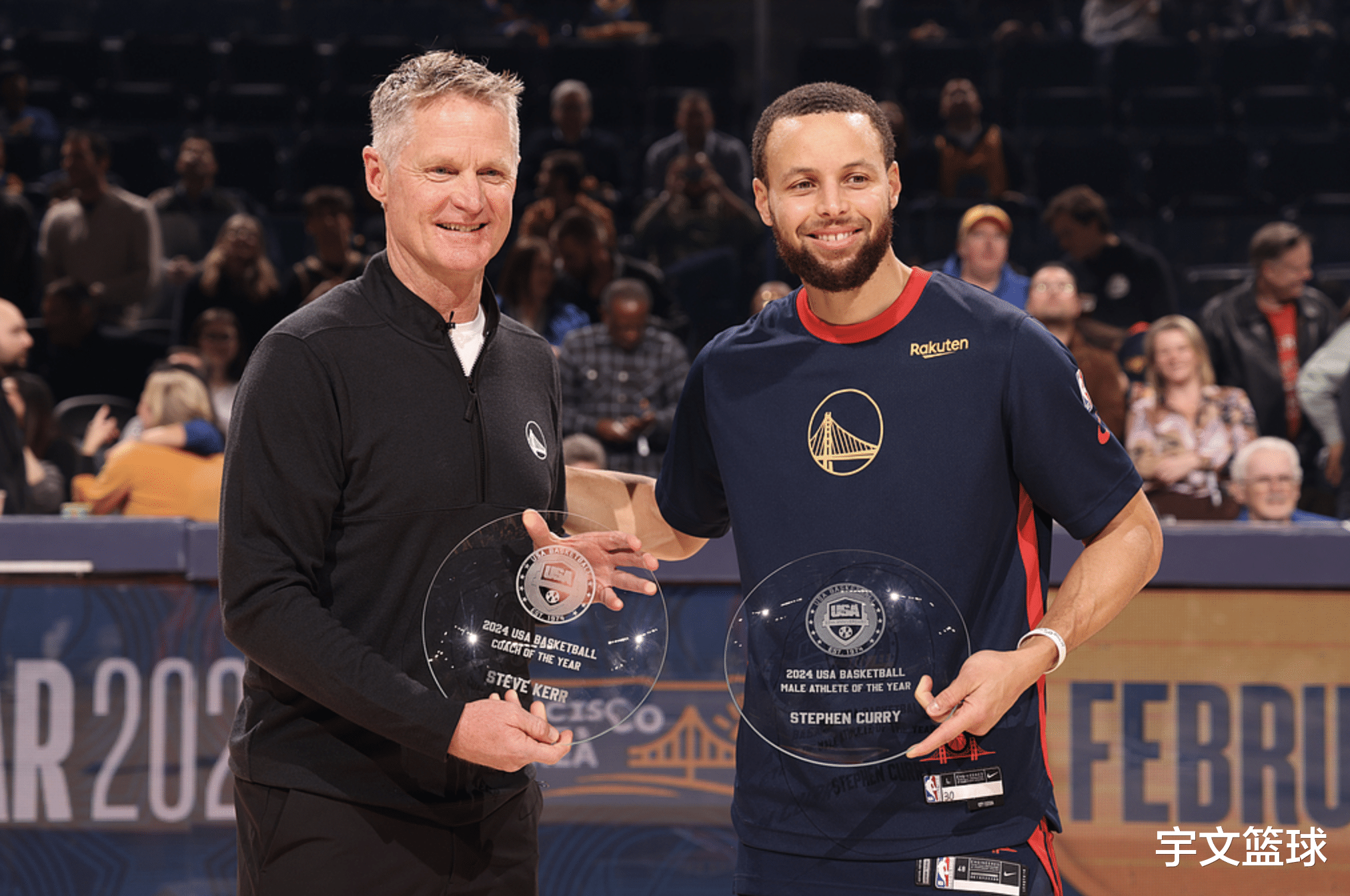 勇士遭爵士双杀,库里无奈! 勇士遭爵士双杀,库里无奈!