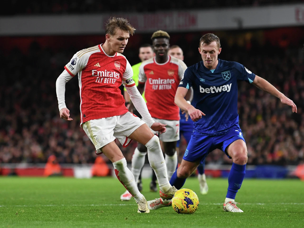 阿森纳客场力克沃特福德，止住连败局面的简单介绍